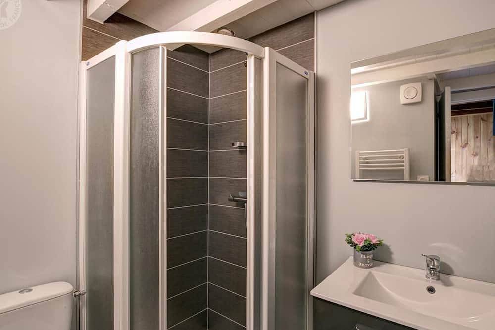 Appartement entier, Triplex montagnard avec sauna et balcon à Chalmazel in Station de Chalmazel, Chalmazel