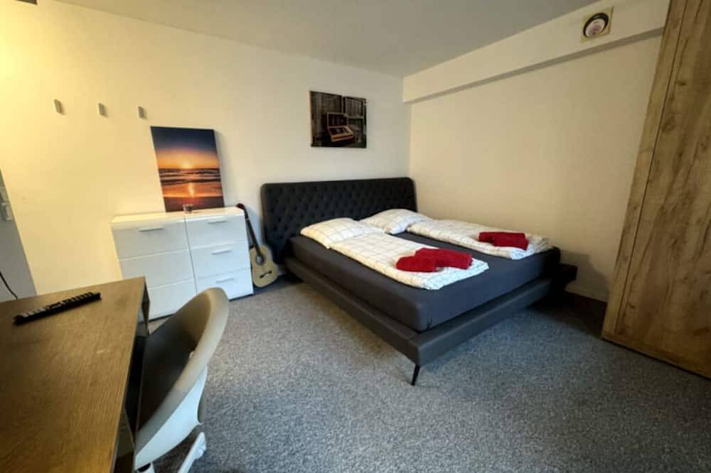 Ganze Wohnung, City Center Room \"Zuse\" mit Küche in der Innenstadt in Bad Hersfeld, Hessisches Bergland