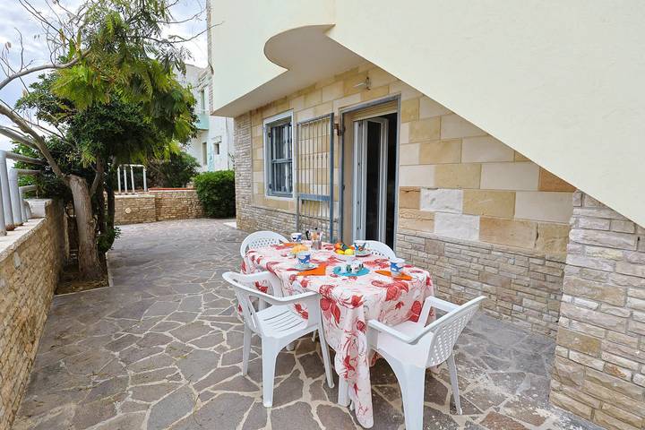 Casa Laura 3 a soli 20 mt dalla spiaggia di San Pietro in Bevagna in Manduria, Golfo de Tarento