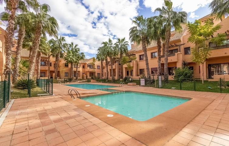 Ferienwohnung für 6 Personen, mit Terrasse und Pool in Los Alcázares