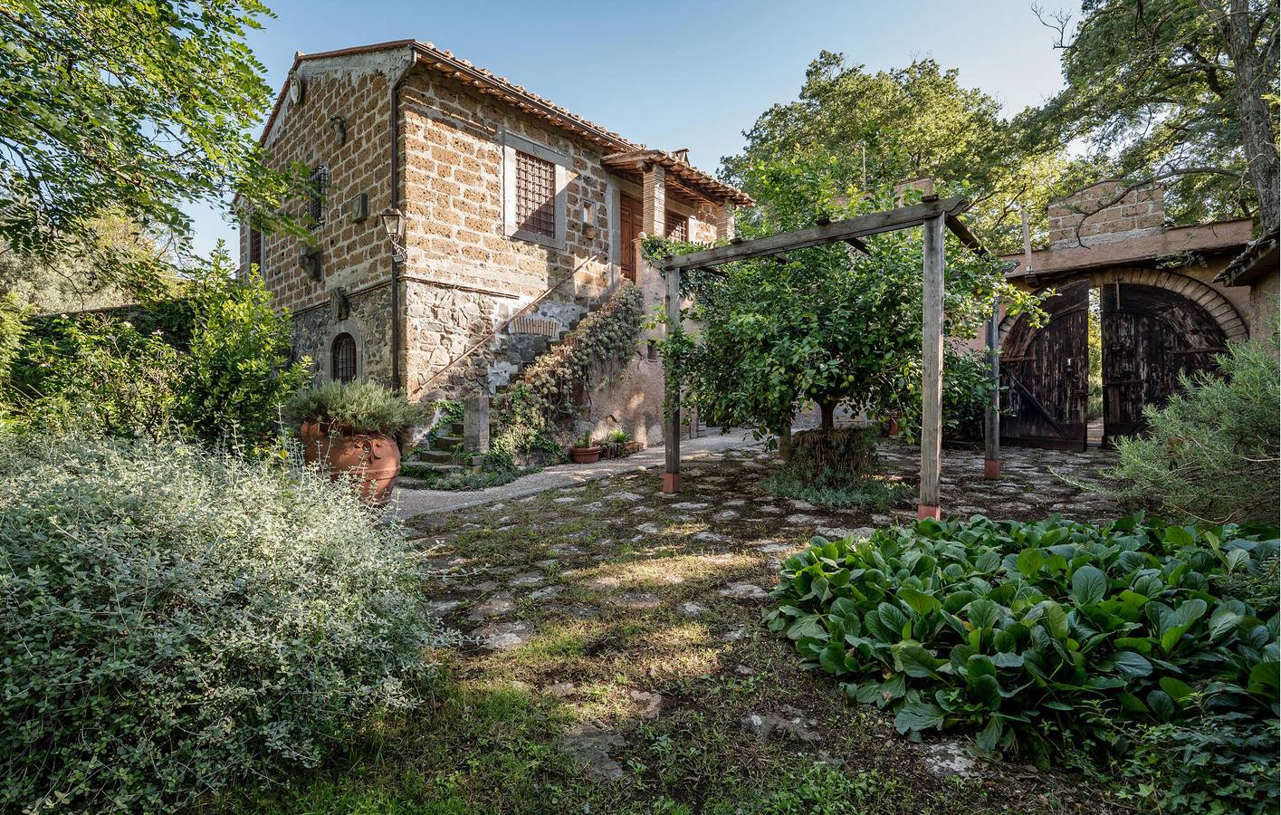 Modernes Apartment mit Terrasse und Parkplatz, 2,5 km von Commenda entfernt in Montefiascone, Viterbo Provinz