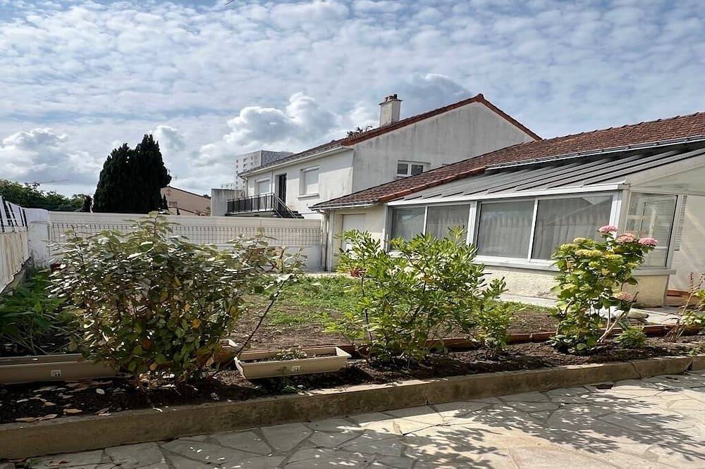 Nantes House sleeps 7 Quick access all directions Airport in Nantes, Nantes region