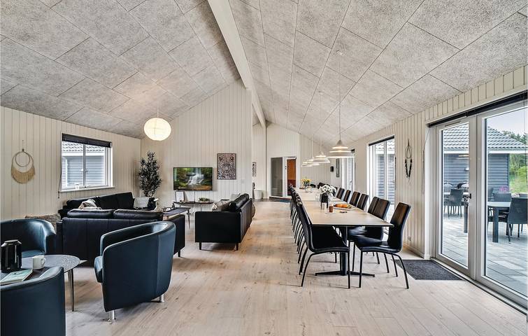 Ferienhaus für 30 Personen, mit Terrasse und Whirlpool sowie Pool und Sauna in Hostrup Strand - 4