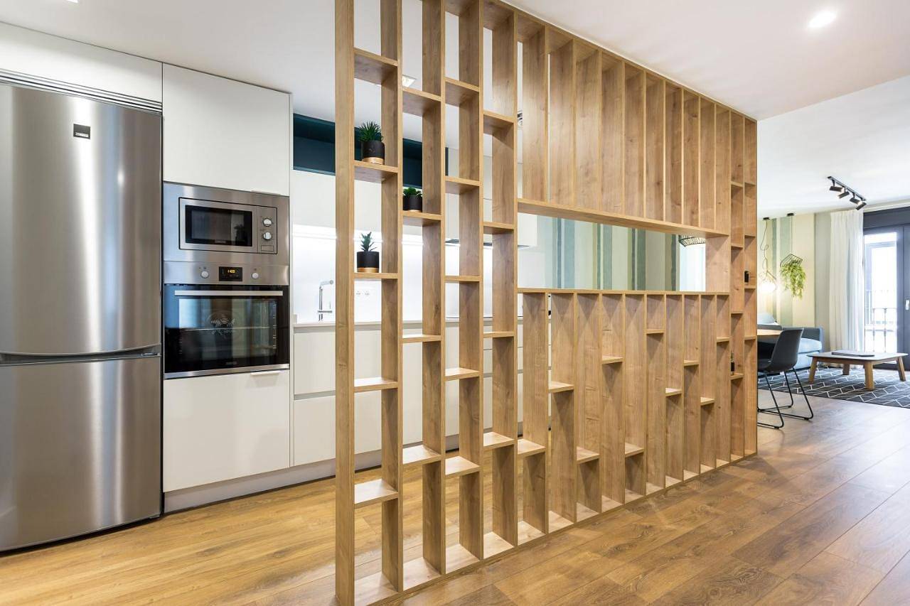 Eleven Apartments Real de la Carretería, by Homing U in Casco Antiguo, Sevilla