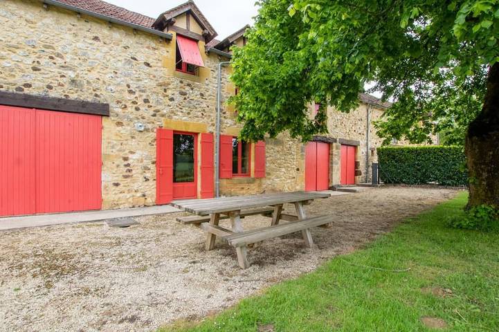 Gîte pour 9 personnes, avec jardin, animaux acceptés - 1