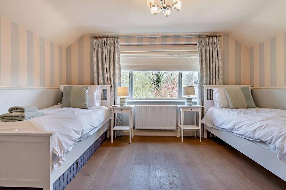 3 Bed in Brockenhurst (oc-nfl92) in Brockenhurst, Hampshire