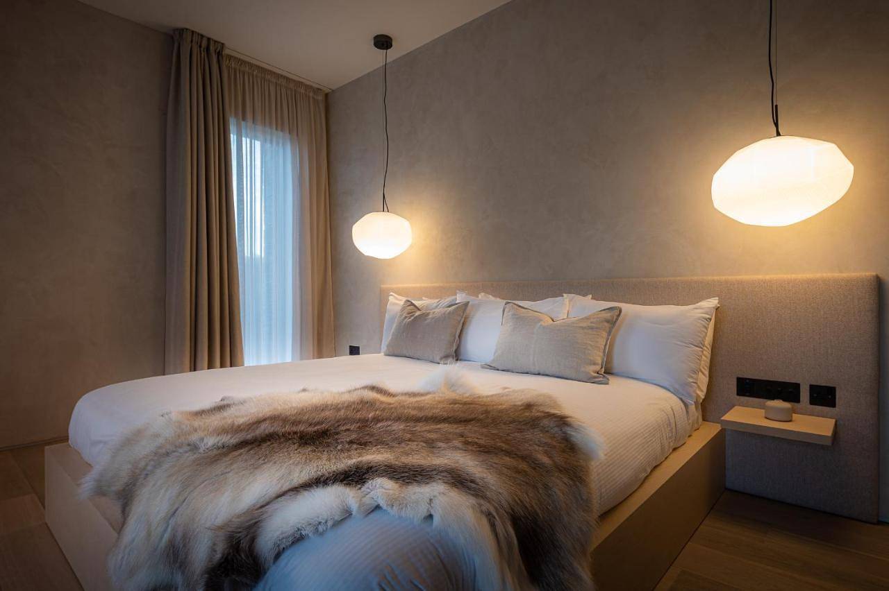 Vriskaig Luxury Guest Suite with Iconic Views in Highlands