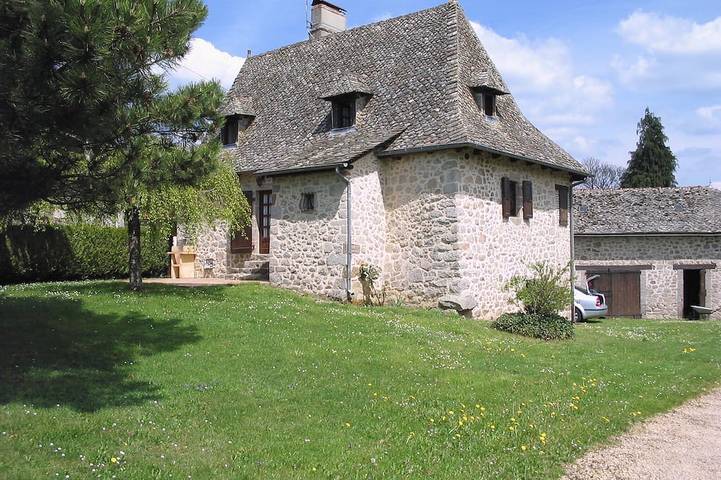 Location de vacances pour 8 personnes, avec Terrasse et Jardin dans Puycapel