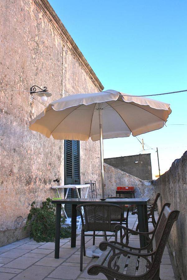 Gîte pour 2 personnes, avec terrasse et vue à Ugento - 2