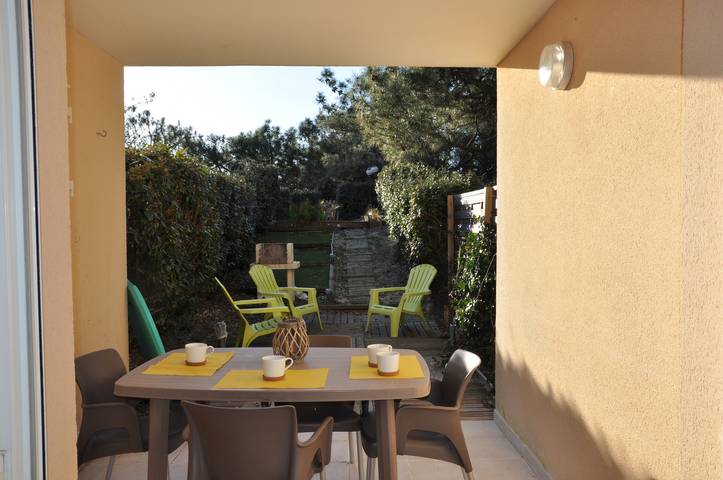 Gîte pour 4 personnes, avec jardin à Carcans - 2