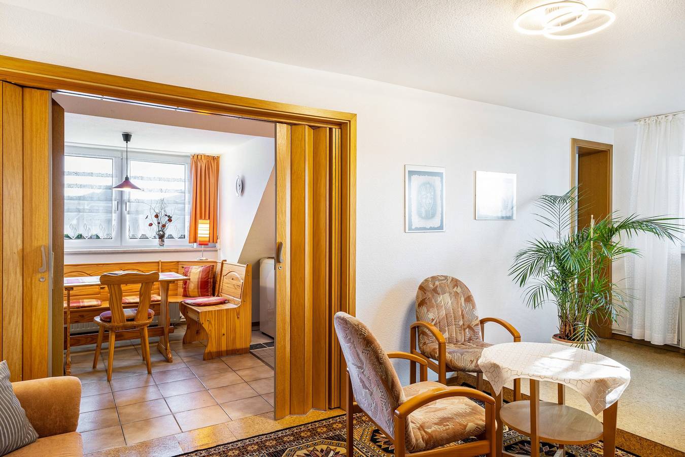 Ganze Wohnung, Ferienwohnung S Viering mit Gemeinschaftsgarten, Balkon und Wlan in Bernau bei Berlin, Barnimerland Region
