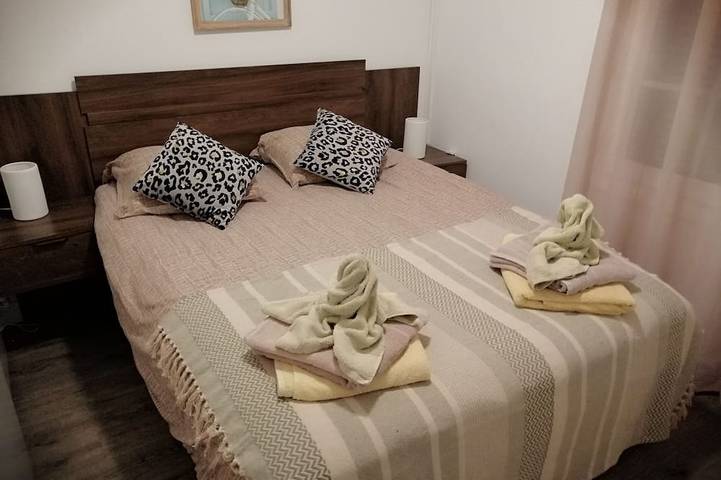 Ganze Wohnung, Wenn die Zikaden aufwachen: Eukalyptus in Saint-Aygulf, Frejus