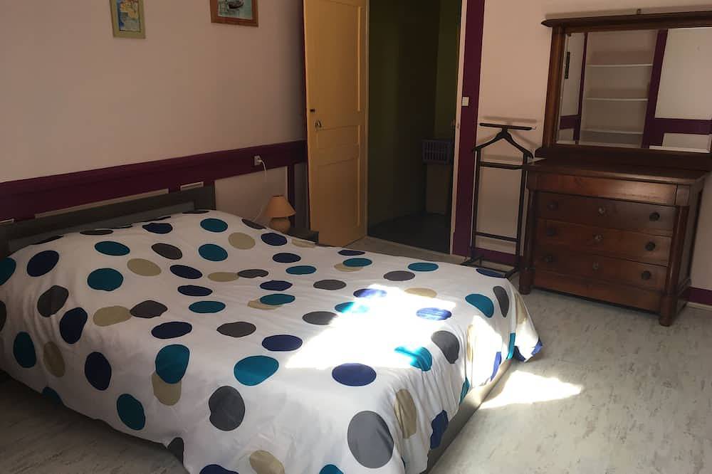 Apartamento entero, Amplio apartamento en el centro, tranquilo, cómodo, té gratis, café. in Dole (Jura), Jura