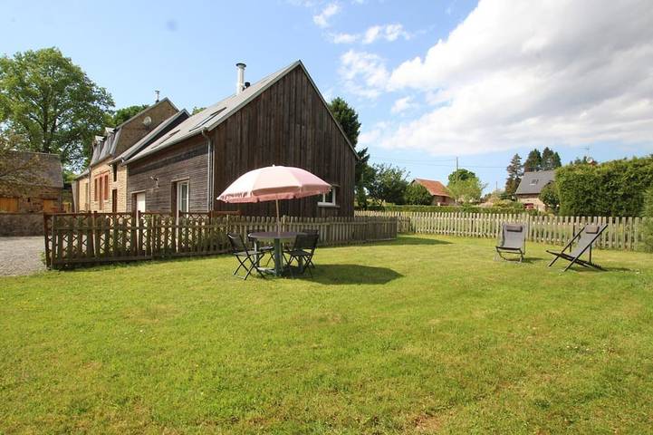 Gîte pour 4 personnes, avec Jardin à La Lucerne-d'Outremer
