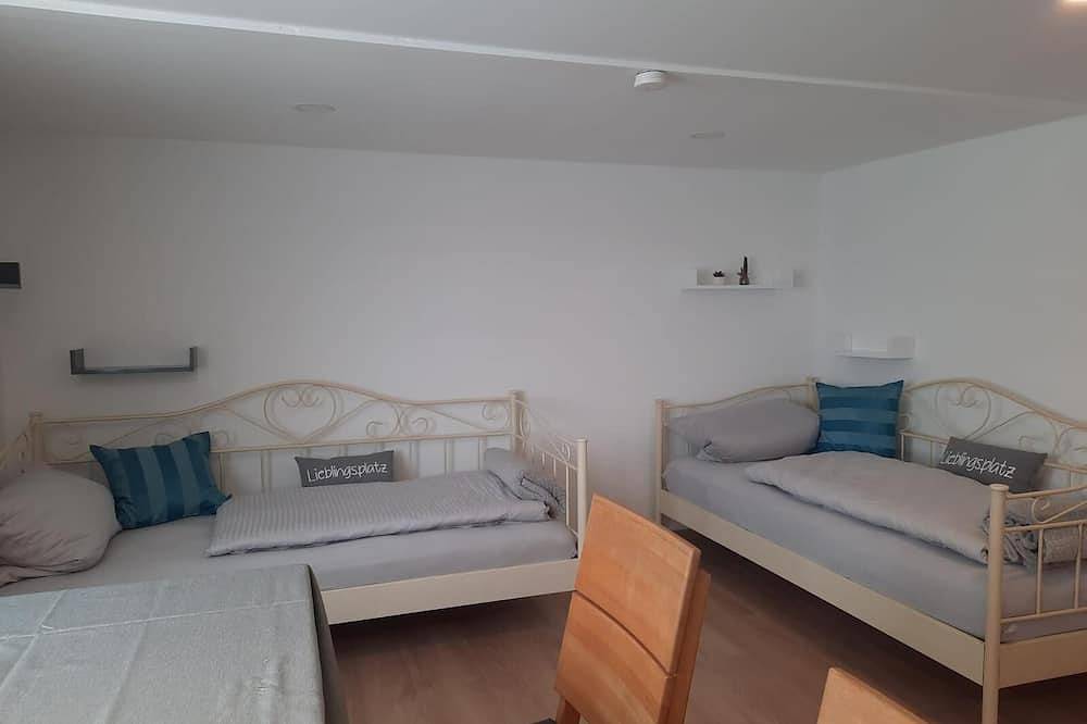 Ganze Wohnung, Neu renovierte Ferienwohnung (36qm) mit Wlan in Prackenbach, Ostbayern