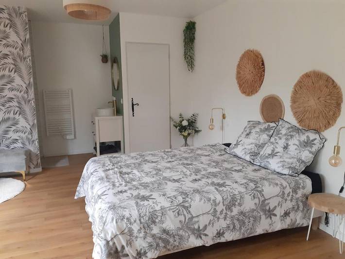 Gîte pour 2 personnes, avec jacuzzi ainsi que piscine et jardin à Saint-Siffret - 3