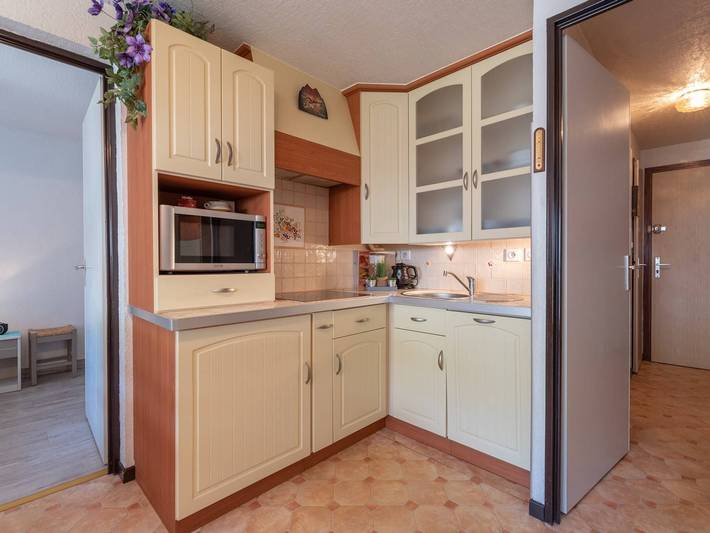 Ganze Wohnung, Apartment für 4 in Saint-Lary Village, nahe Geschäften und Seilbahn in Saint-Lary-Soulan, Nationalpark Pyrenäen