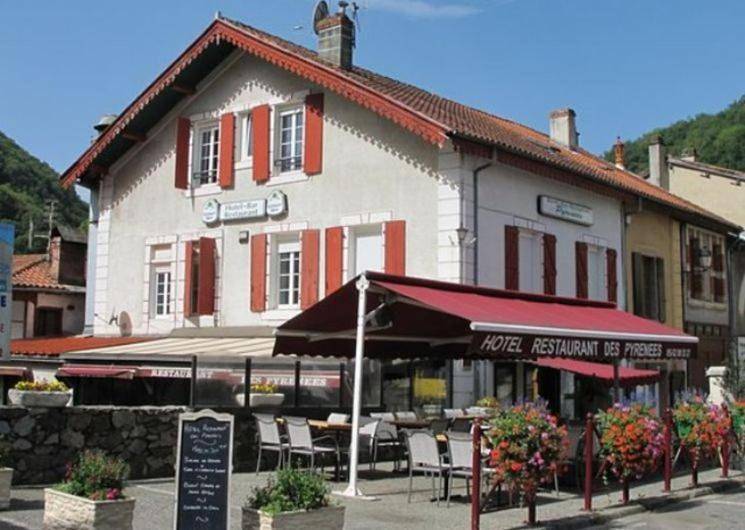 Appartement entier, One-Bedroom Apartment in Mauléon-Barousse, Pyrénées