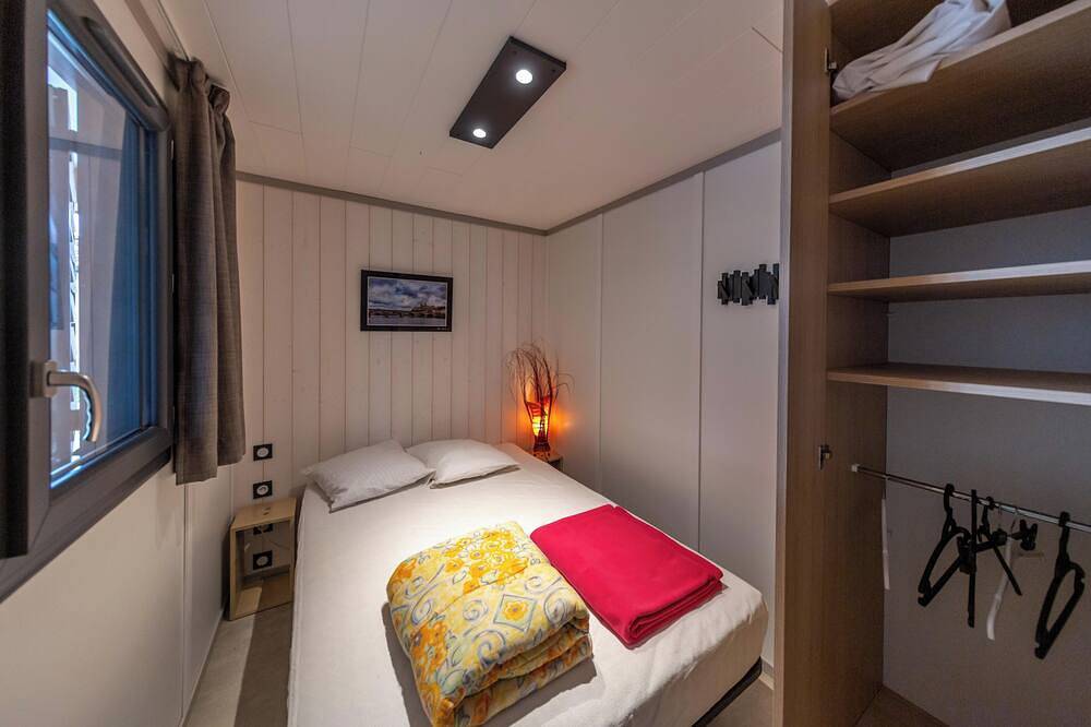 Comfortable cottage on a very quiet estate, rest assured in Pomérols, Côte d'Améthyste