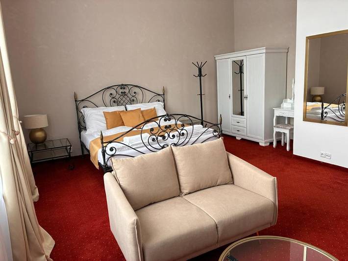 Gîte pour 2 personnes, avec terrasse et jardin à Tábor - 3