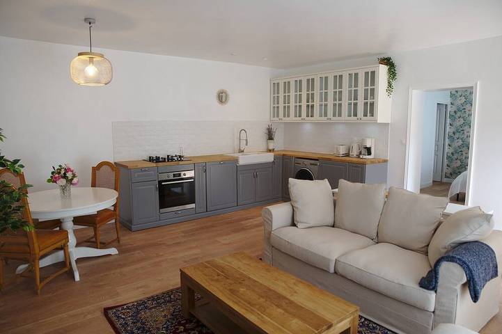 Location de vacances pour 4 personnes, avec jardin à Arçay