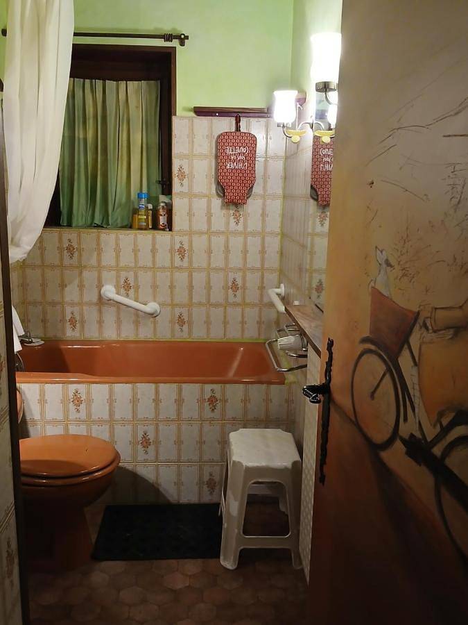 Gîte pour 8 personnes, avec jardin ainsi que balcon et vue à Tramayes - 4