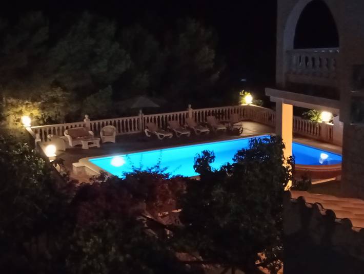 Chalet para 6 personas, con Balcón además de Terraza y Jardín en Bajo Penedés - 4
