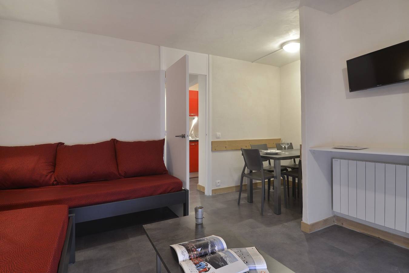 Apartamento entero, Apartamento «Lesetoilesdelaplagne Le Bellecote» con vistas a la montaña y balcón in La Plagne, La Plagne-Tarentaise