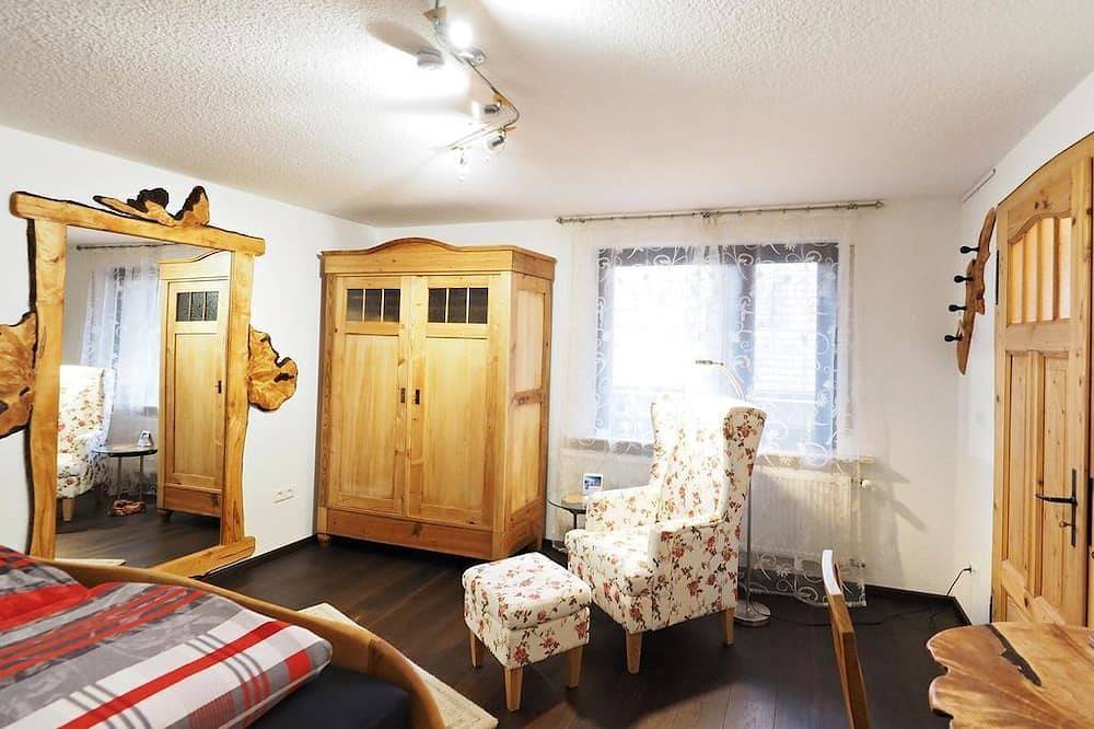 Ganze Wohnung, Holz Art Apartment - Appartement/Fewo, Dusche, Wc, Komfort in Fischbach bei Dahn, Landkreis Südwestpfalz