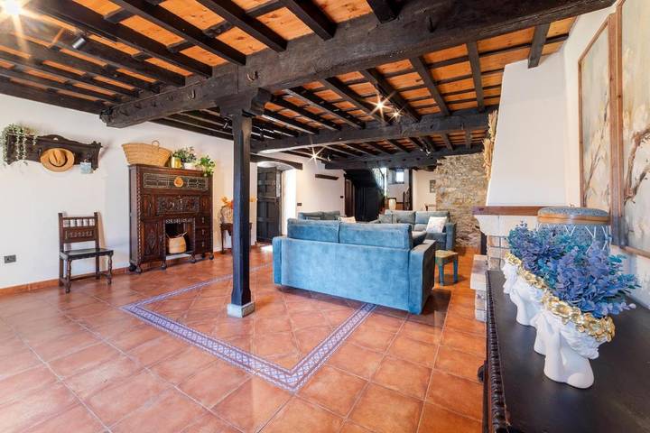 Casa rural para 8 personas, con jardín además de balcón y vistas en Onís - 4