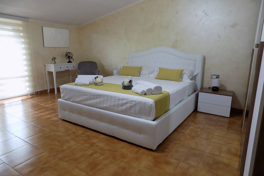 Torre Serena B&B - Tower Room - in Atella, Vulture Area