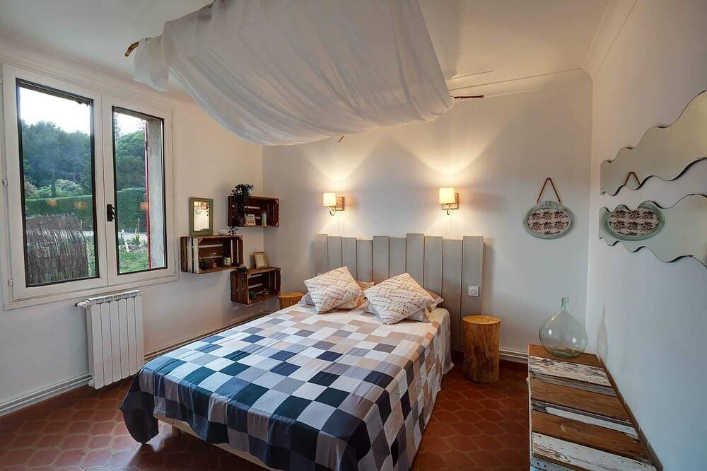 Casa de vacaciones en el Luberon en el corazón de Provenza Wifi gratuito in Lauris, Parque natural regional del Luberon