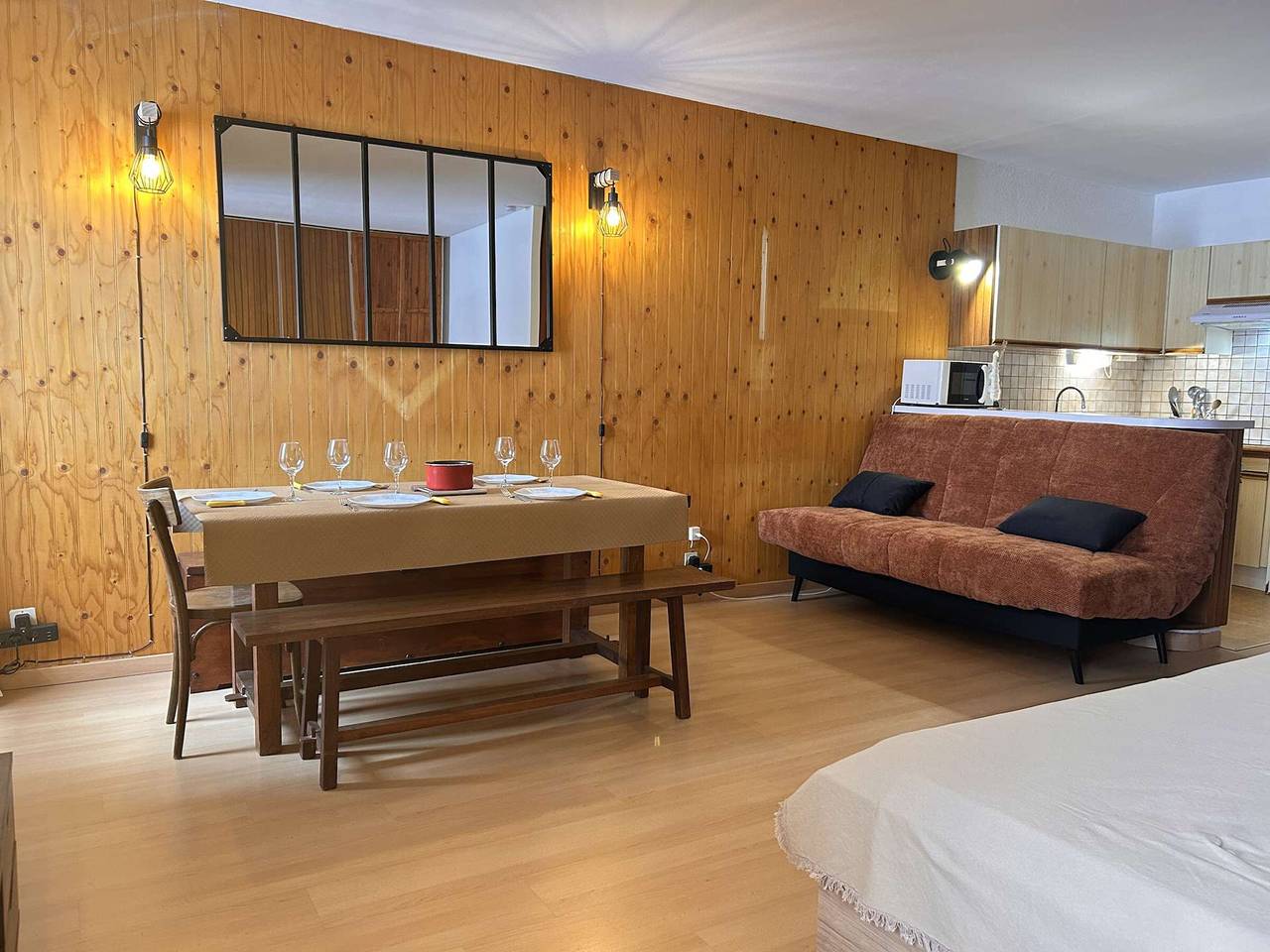 Appartement entier, Studio avec coin montagne pour 5 pers. à Risoul 1850, accès direct aux pistes in Station de Risoul, Risoul