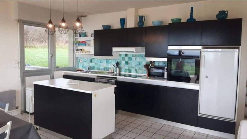 Location de vacances pour 8 personnes, avec terrasse ainsi que jardin et vue dans Plage Trenez - 3