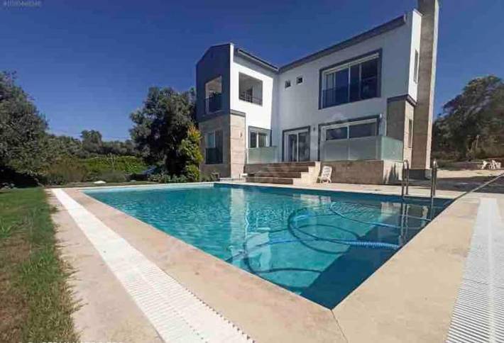 Villa für 12 Personen, mit Garten und Pool sowie Ausblick in Kusadasi