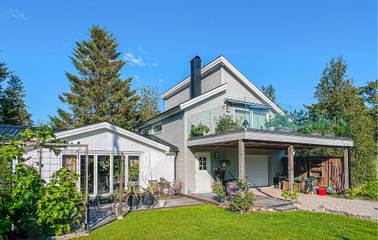 Ferienhaus für 8 Personen, mit Whirlpool und Terrasse sowie Garten, mit Haustier in Strömstad