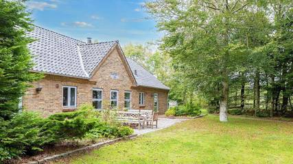 Ferienhaus für 9 Personen, mit Terrasse, mit Haustier in Serup Strand