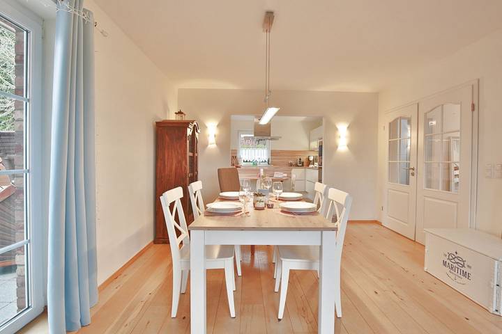 Strandhaus für 6 Personen, mit Garten und Terrasse in Haffkrug - 2