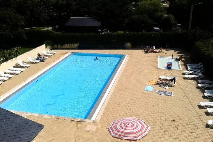 Camping für 2 Personen, mit Pool in Pyrenäen