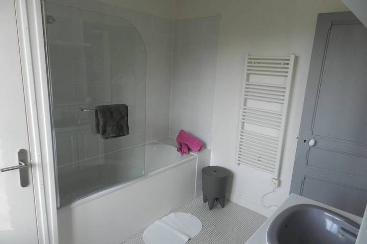 Gîte pour 6 personnes, avec terrasse, animaux acceptés à Hautot-sur-Mer - 3