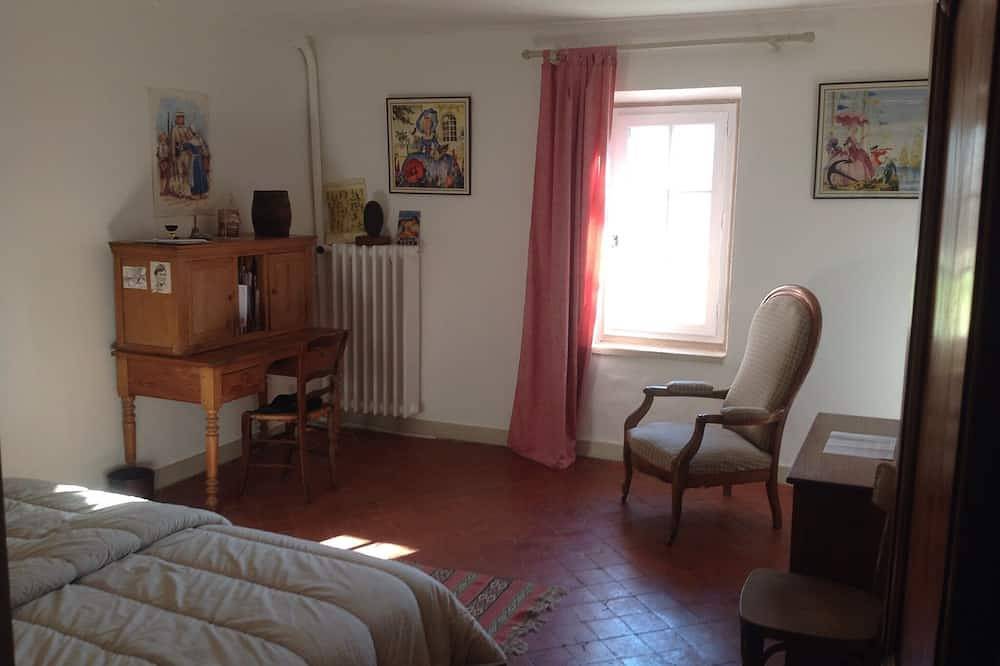Beautiful Provencal mas 18/20 people ideal for large family or group of friends in Monteux, Vaucluse