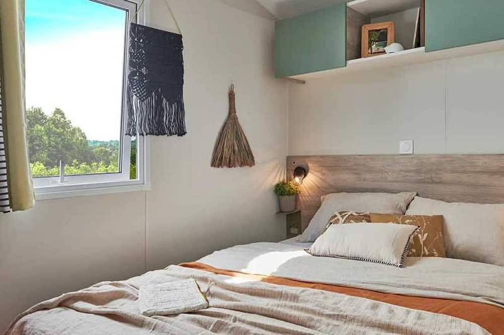 Camping 3 étoiles - Piscine - ccbbbeh in Surgères, Rochefort region