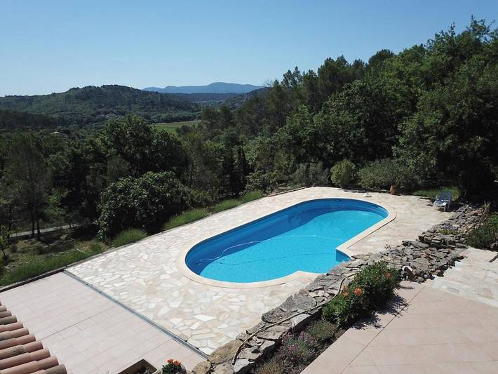 Location de vacances pour 7 personnes, avec jardin ainsi que piscine et vue à Flassans-sur-Issole - 2