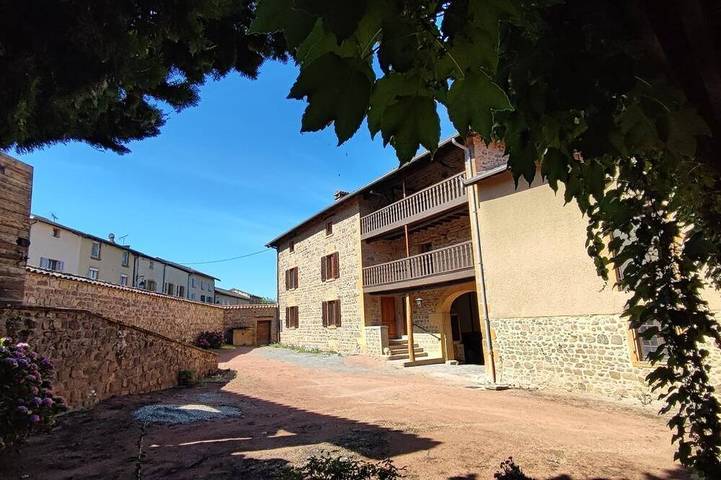 Location de vacances pour 12 personnes, avec jardin, animaux acceptés à Sarcey - 4