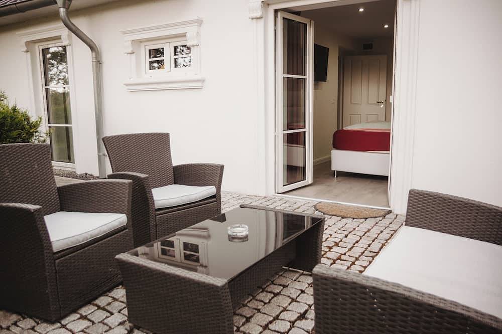 Ganze Wohnung, Langhaus links mit eigener Terrasse in Cismar, Grömitz