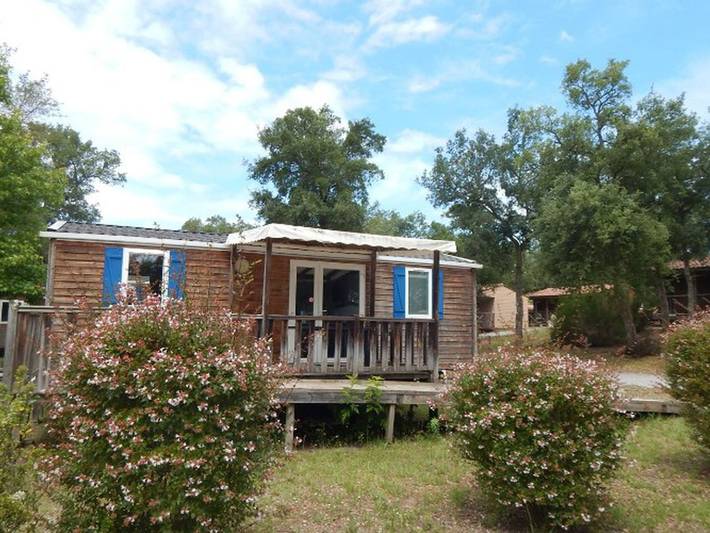 Mobil home pour 4 personnes, avec piscine et terrasse dans Etang De Soustons