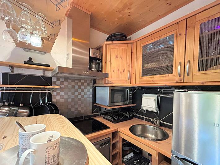 Gîte pour 4 personnes, avec terrasse et piscine dans Méribel - 3