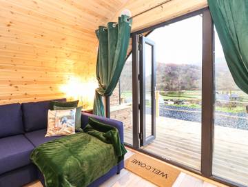 Hut for 4 People in Cumbria, North West England, Photo 2