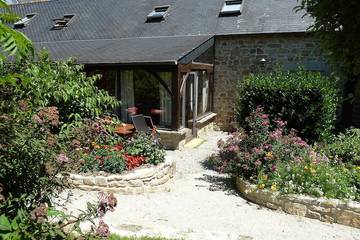 Gîte pour 4 personnes, avec balcon et jardin à Clohars-Fouesnant