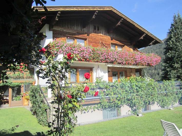 Ferienwohnung für 2 Personen, mit Balkon und Ausblick sowie Garten im Stubaital - 3